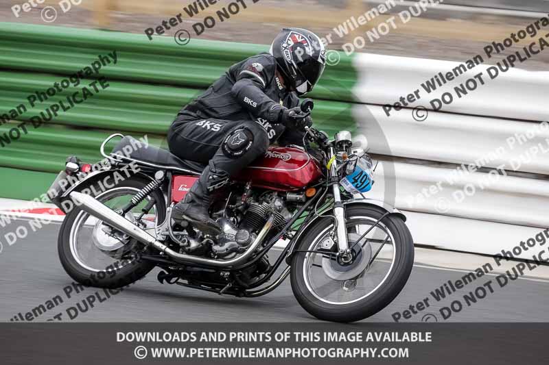 Vintage motorcycle club;eventdigitalimages;mallory park;mallory park trackday photographs;no limits trackdays;peter wileman photography;trackday digital images;trackday photos;vmcc festival 1000 bikes photographs